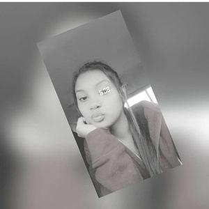 Meet your Posher, Dezirae